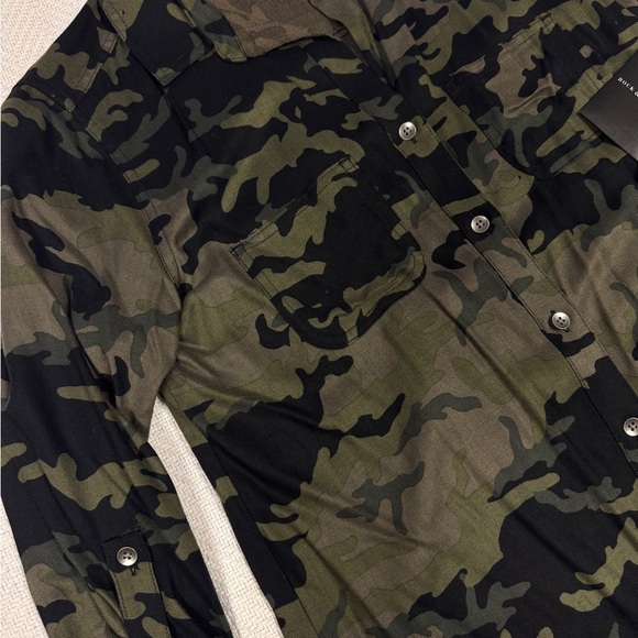 Rock & Republic Camouflage button up. NWT. Size XS. - Picture 5 of 9